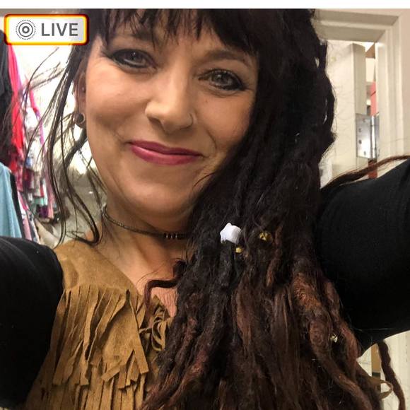 Meet your Posher, Missie - Picture 1 of 1